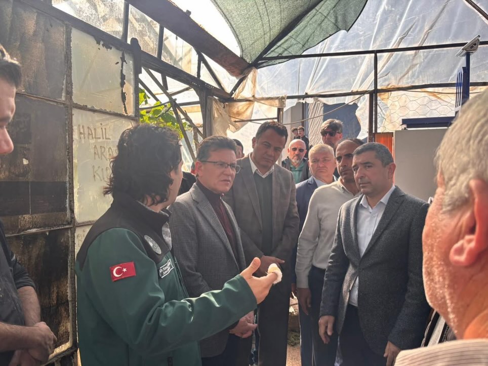 Atay Uslu, Selden Etkilenen Bölgelerde İncelemelerde Bulundu