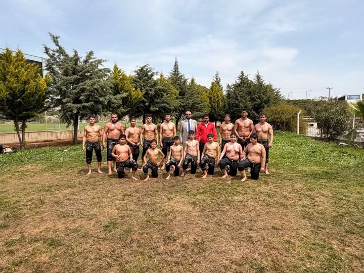 İlçe Millî Eğitim Müdüründen Güreş Antrenmanlarına Ziyaret