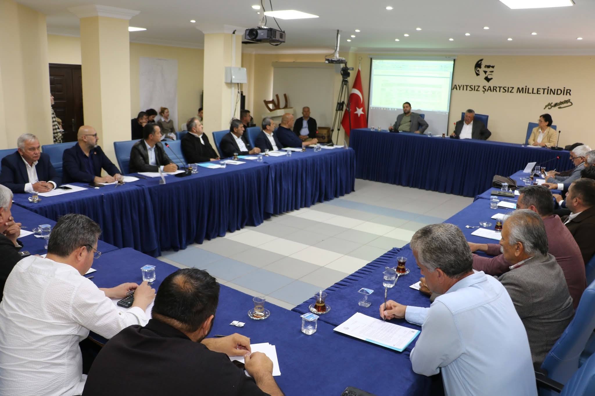 Kaş Belediye Meclisi olağan Mayıs ayı toplantısı Kaş belediye Başkanı Erol Demirhan başkanlığında toplandı.