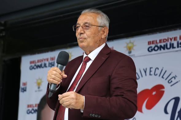 Kaş ilçesi Çerçiler mevki eski Antalya yolu olan caddeye Kaş belediye eski başkanı Halil Kocaer 'in ismi verildi.